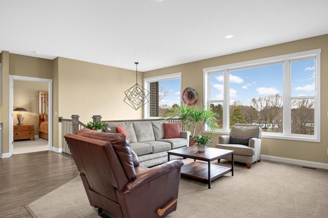 11136 6th Street Circle N, Lake Elmo, MN 55042