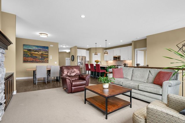 11136 6th Street Circle N, Lake Elmo, MN 55042