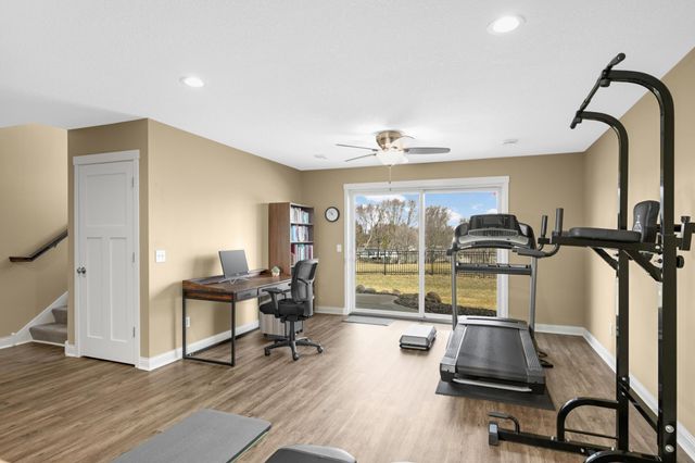 11136 6th Street Circle N, Lake Elmo, MN 55042