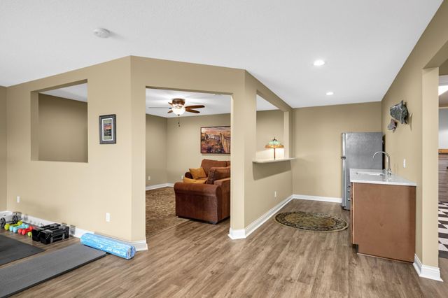 11136 6th Street Circle N, Lake Elmo, MN 55042
