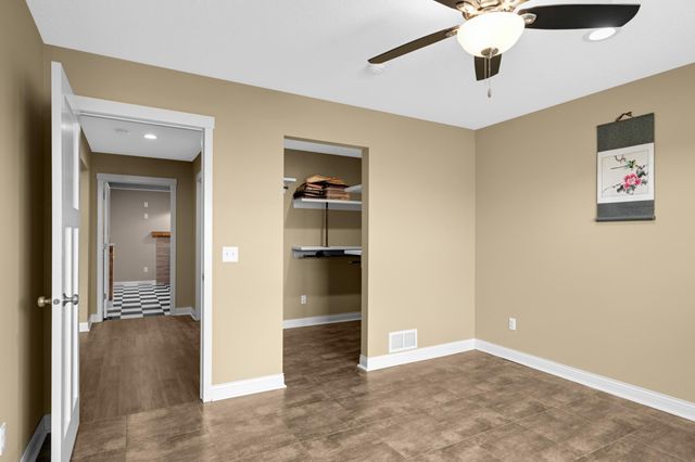 11136 6th Street Circle N, Lake Elmo, MN 55042