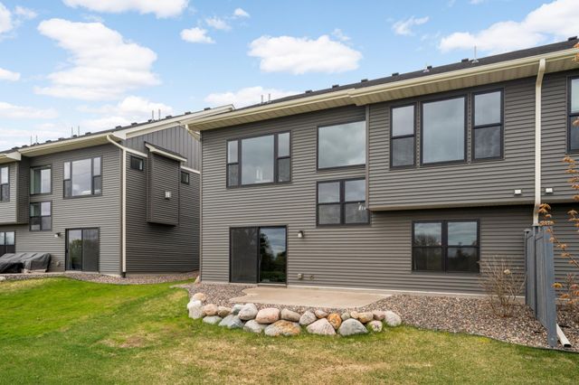 11136 6th Street Circle N, Lake Elmo, MN 55042