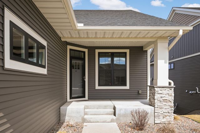 11136 6th Street Circle N, Lake Elmo, MN 55042