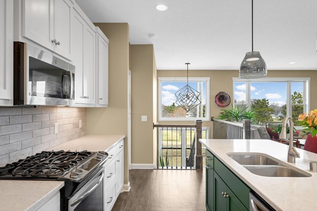 11136 6th Street Circle N, Lake Elmo, MN 55042