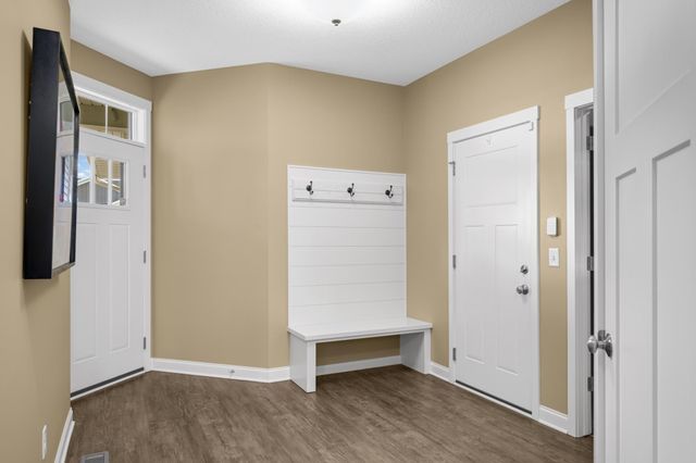 11136 6th Street Circle N, Lake Elmo, MN 55042