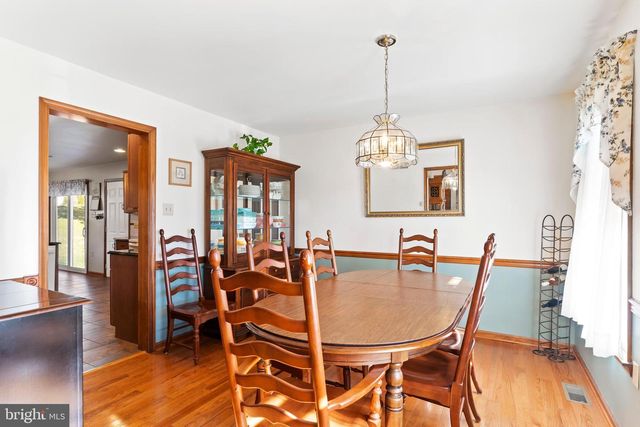 16 WETHERBURN RD, Enola, PA 17025