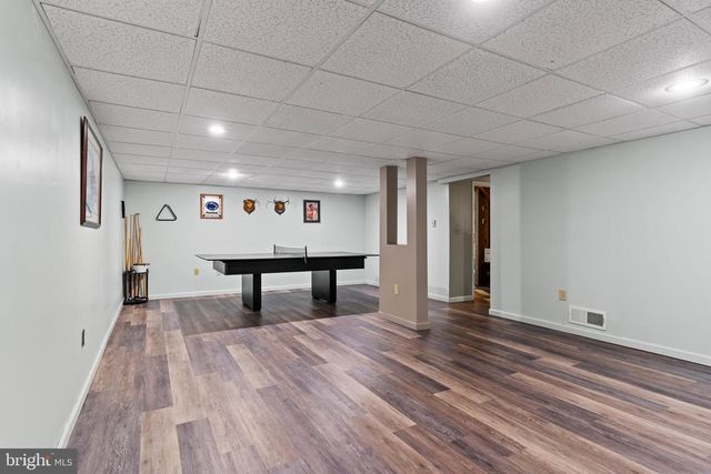 16 WETHERBURN RD, Enola, PA 17025