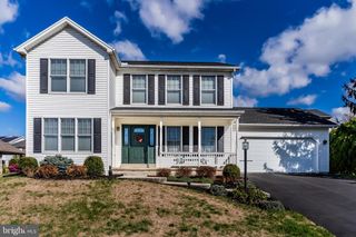 16 WETHERBURN RD, Enola, PA 17025