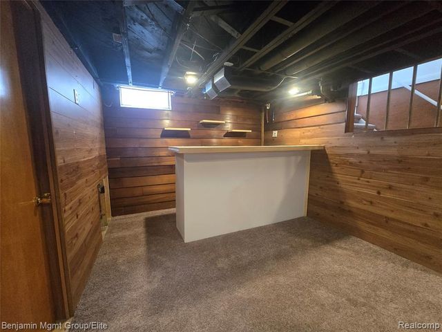 9560 Dixie, Redford, MI 48239