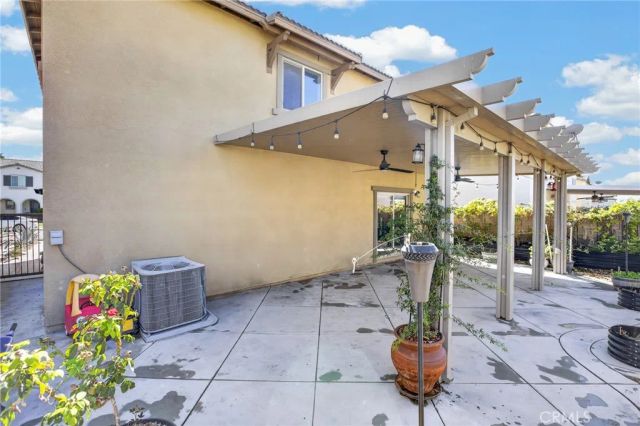 7014 Alderwood, Fontana, CA 92336