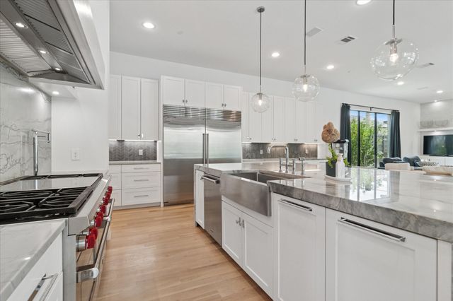 3401 Saint Johns Drive, Highland Park, TX 75205