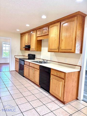 109 Virginia Lane NE, Ludowici, GA 31316