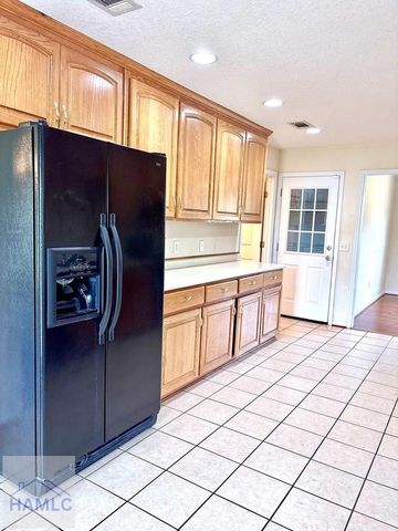 109 Virginia Lane NE, Ludowici, GA 31316