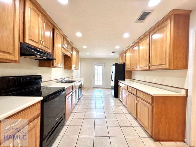 109 Virginia Lane NE, Ludowici, GA 31316