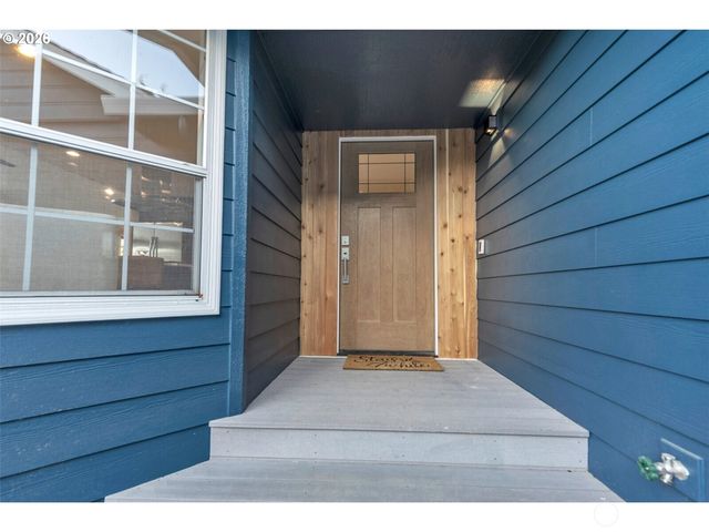 1402 NW 30th Avenue, Camas, WA 98607