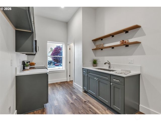 1402 NW 30th Avenue, Camas, WA 98607