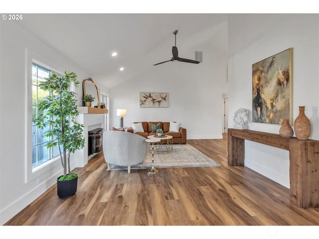 1402 NW 30th Avenue, Camas, WA 98607