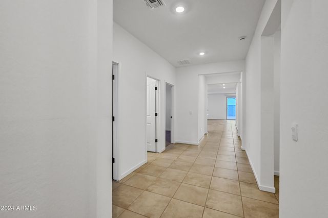 25303 W BOWKER Street, Buckeye, AZ 85326