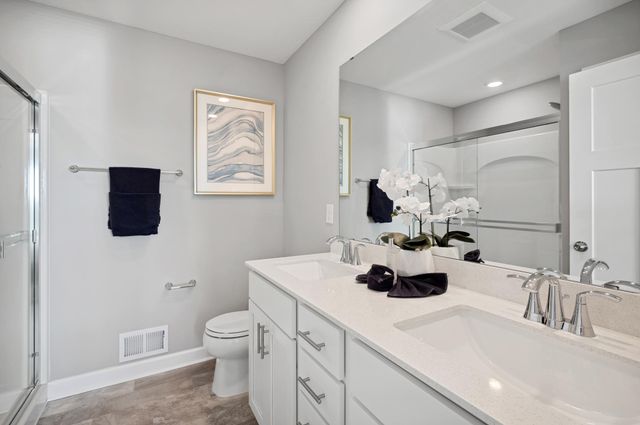 21789 Lilac Drive, Farmington, MN 55024