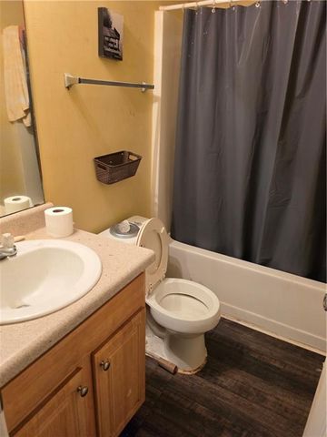 2840 Two Lake Cir, South Fulton, GA 30349