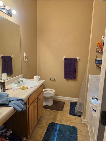 2840 Two Lake Cir, South Fulton, GA 30349
