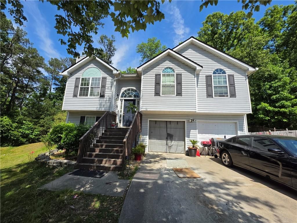 2840 Two Lake Cir, South Fulton, GA 30349