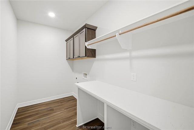 105 Court-Side Drive, Snook, TX 77878