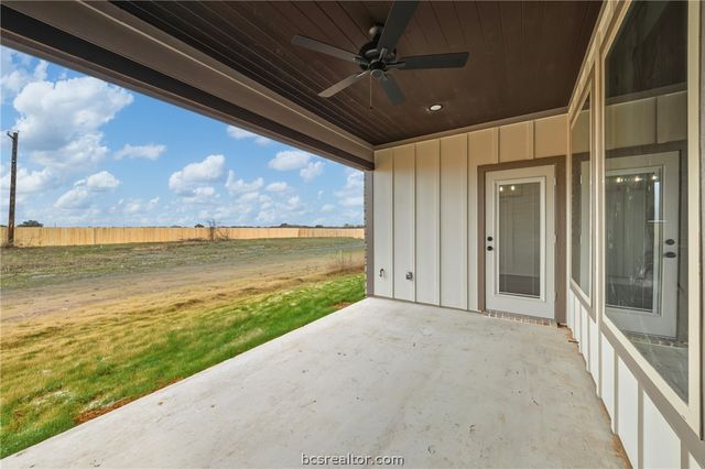 105 Court-Side Drive, Snook, TX 77878