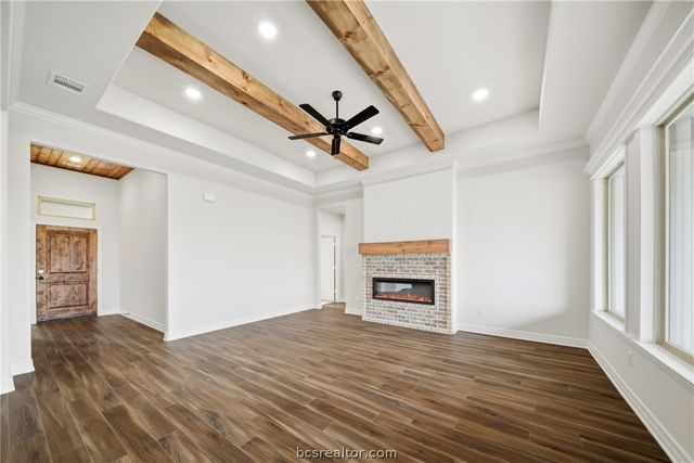 105 Court-Side Drive, Snook, TX 77878