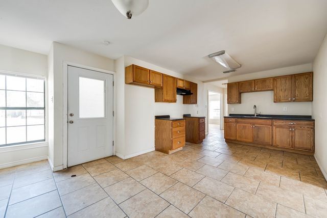 2741 Adams Ave, Odessa, TX 79762