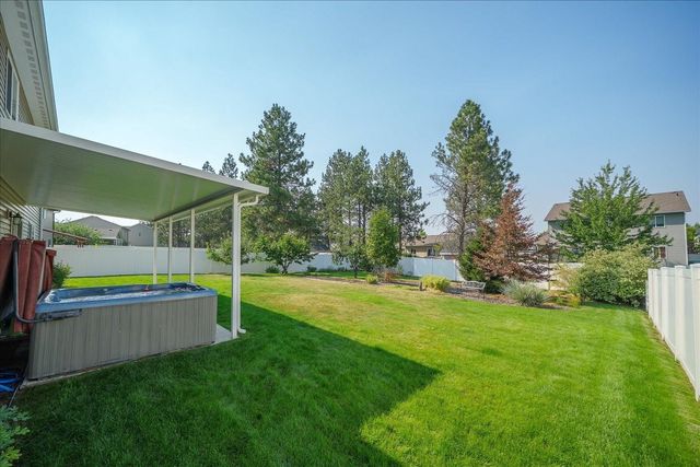 9420 W Ballesteros Ct, Cheney, WA 99004