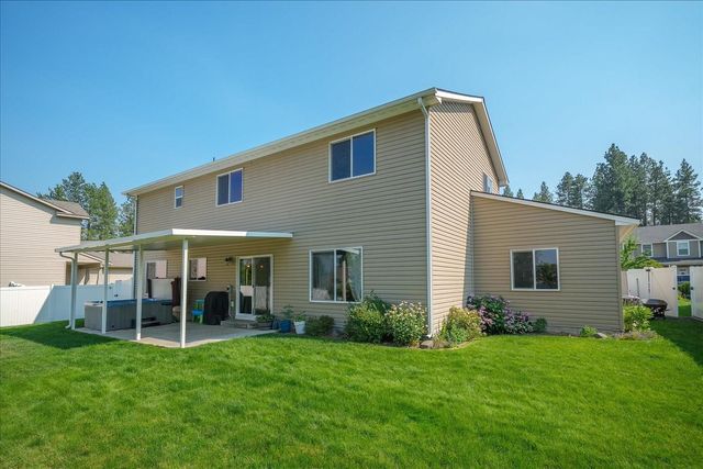 9420 W Ballesteros Ct, Cheney, WA 99004