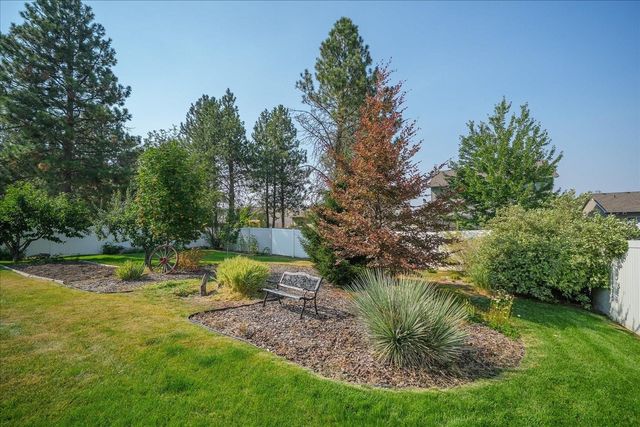 9420 W Ballesteros Ct, Cheney, WA 99004