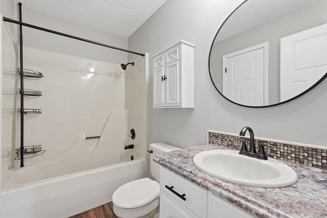 19 Rosanne Dr, Conway, AR 72034