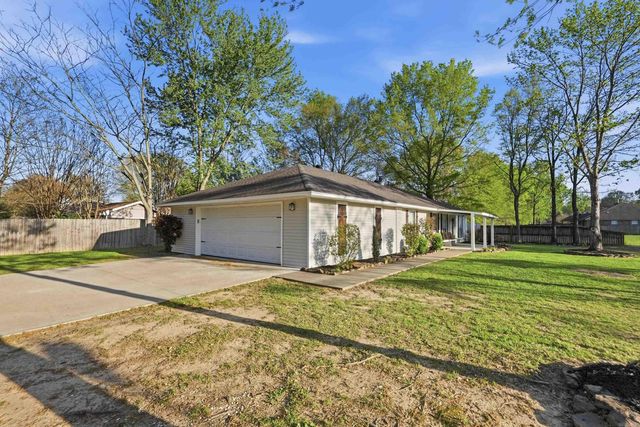 19 Rosanne Dr, Conway, AR 72034