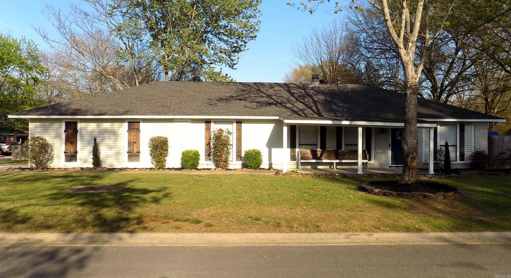 19 Rosanne Dr, Conway, AR 72034