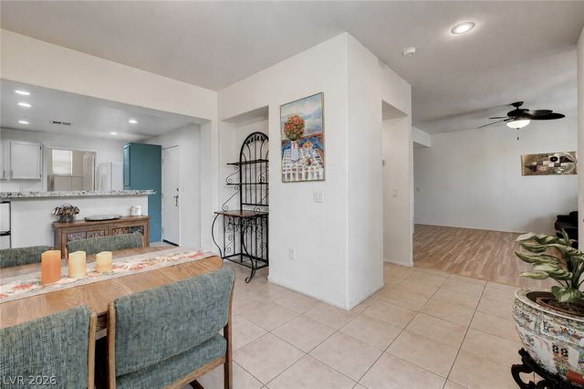 10190 Deerfield Beach Avenue 102, Las Vegas, NV 89129