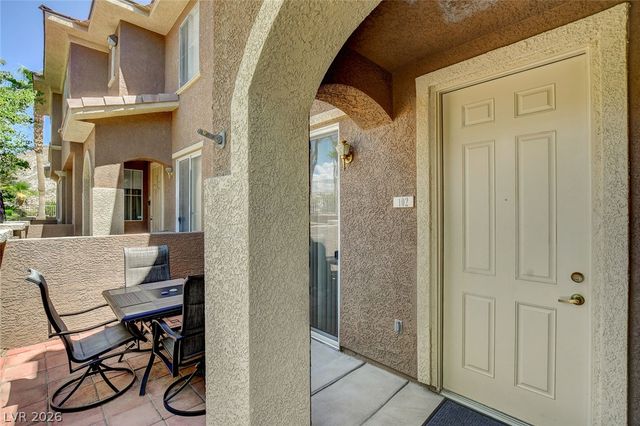 10190 Deerfield Beach Avenue 102, Las Vegas, NV 89129