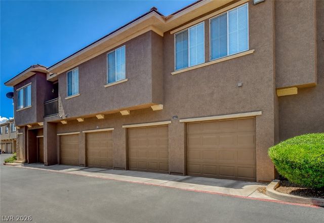10190 Deerfield Beach Avenue 102, Las Vegas, NV 89129