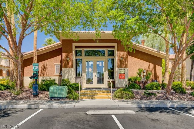 10190 Deerfield Beach Avenue 102, Las Vegas, NV 89129