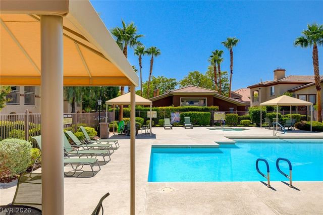 10190 Deerfield Beach Avenue 102, Las Vegas, NV 89129