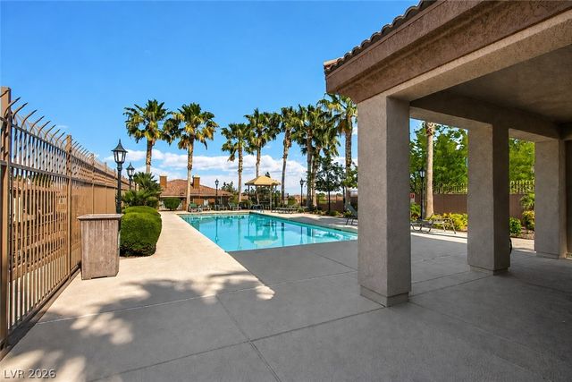 10190 Deerfield Beach Avenue 102, Las Vegas, NV 89129