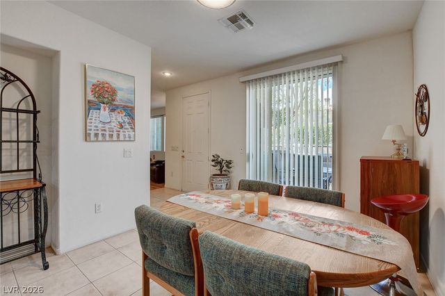 10190 Deerfield Beach Avenue 102, Las Vegas, NV 89129