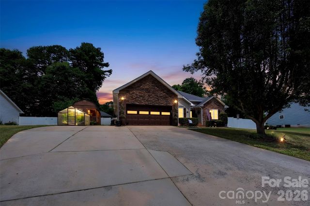 200 Brooks Drive, Stanley, NC 28164