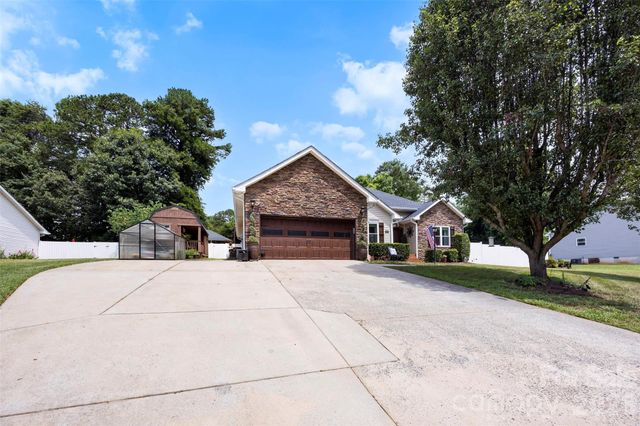 200 Brooks Drive, Stanley, NC 28164