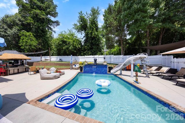 200 Brooks Drive, Stanley, NC 28164