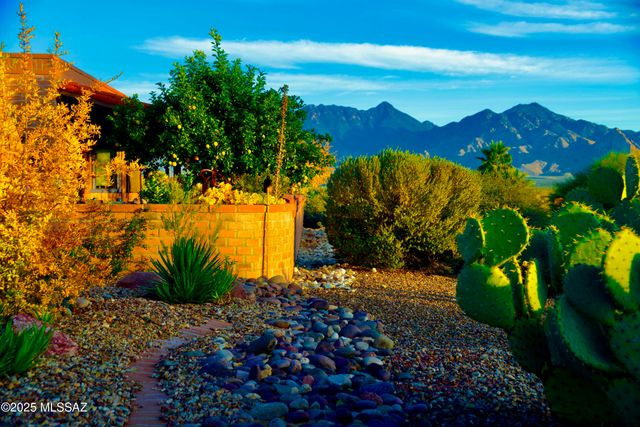 3845 S Via Del Reyecuelo, Green Valley, AZ 85622