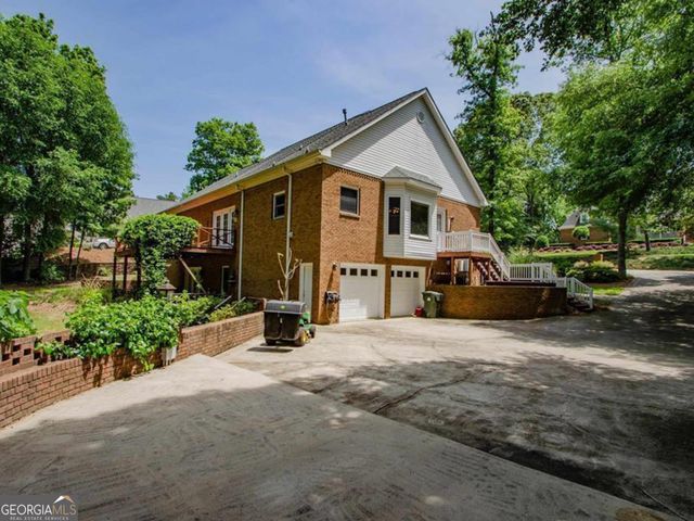 110 Holly Drive, Warner Robins, GA 31088