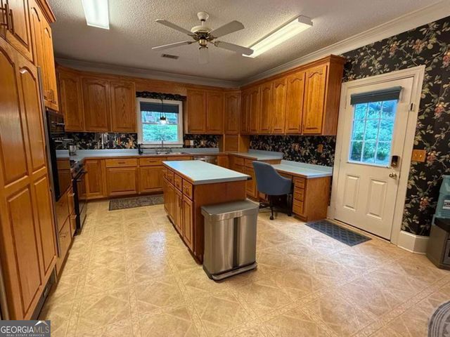 110 Holly Drive, Warner Robins, GA 31088