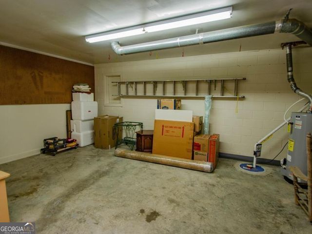 110 Holly Drive, Warner Robins, GA 31088
